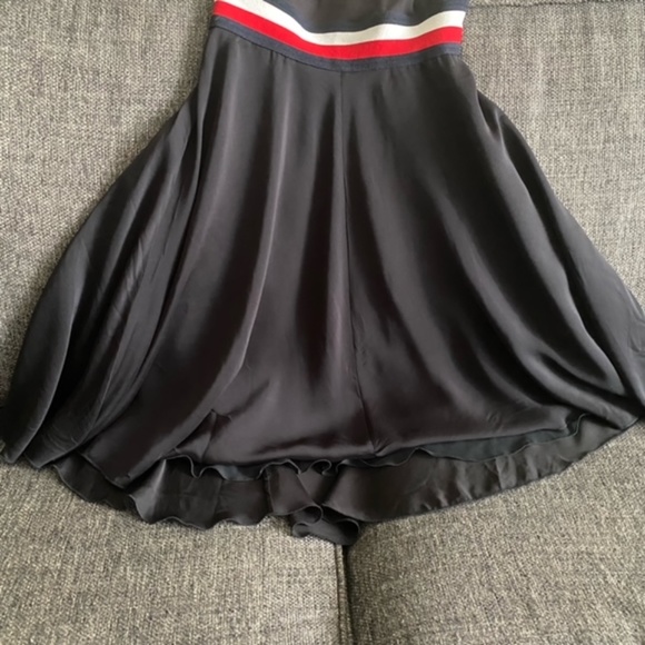 Gigi Hadid Tommy Hilfiger Dress - Picture 8 of 10